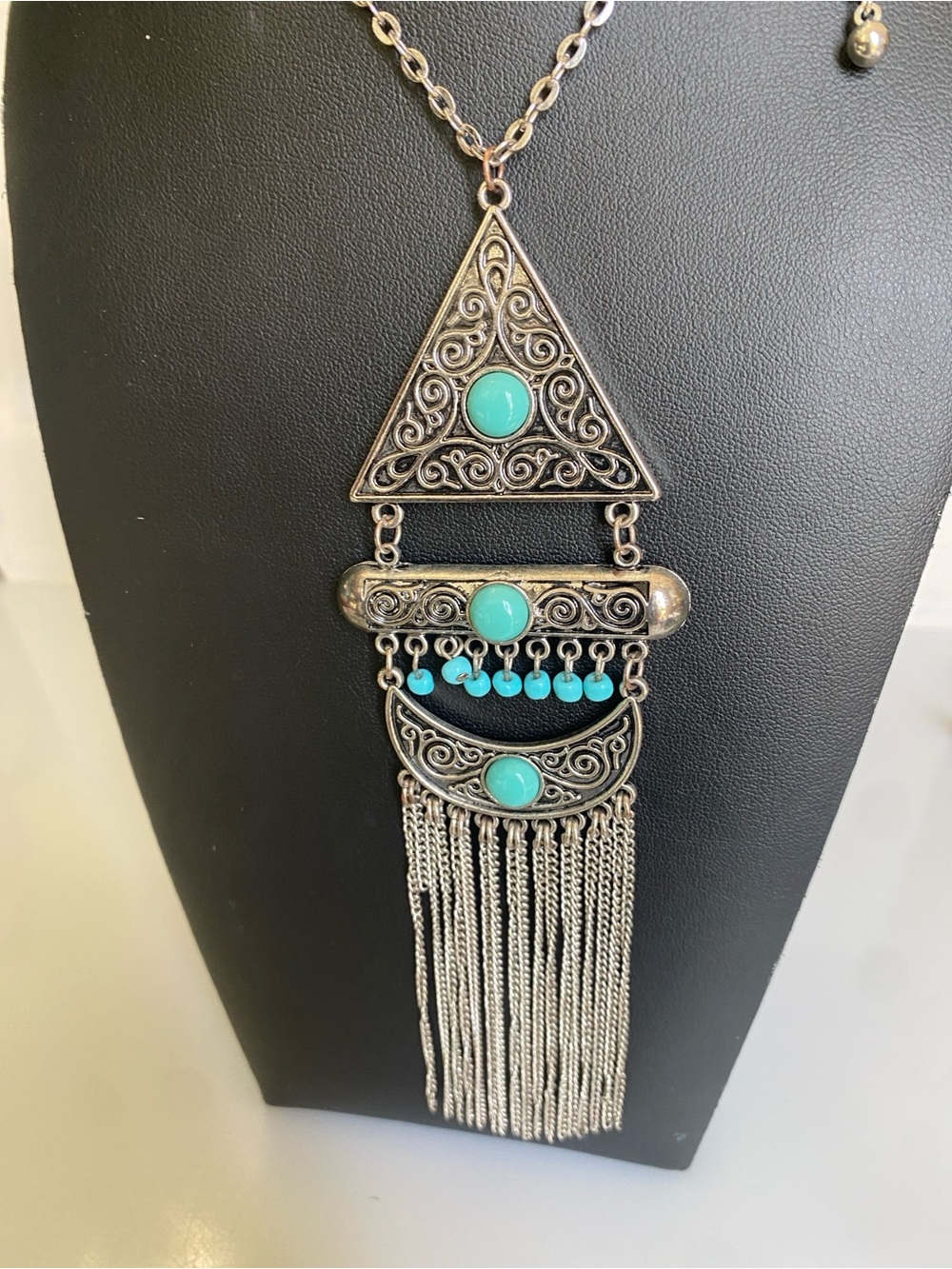 Silver Tone Boho Turquoise Fringe Pendant Necklace 16"-L Pendant-6"